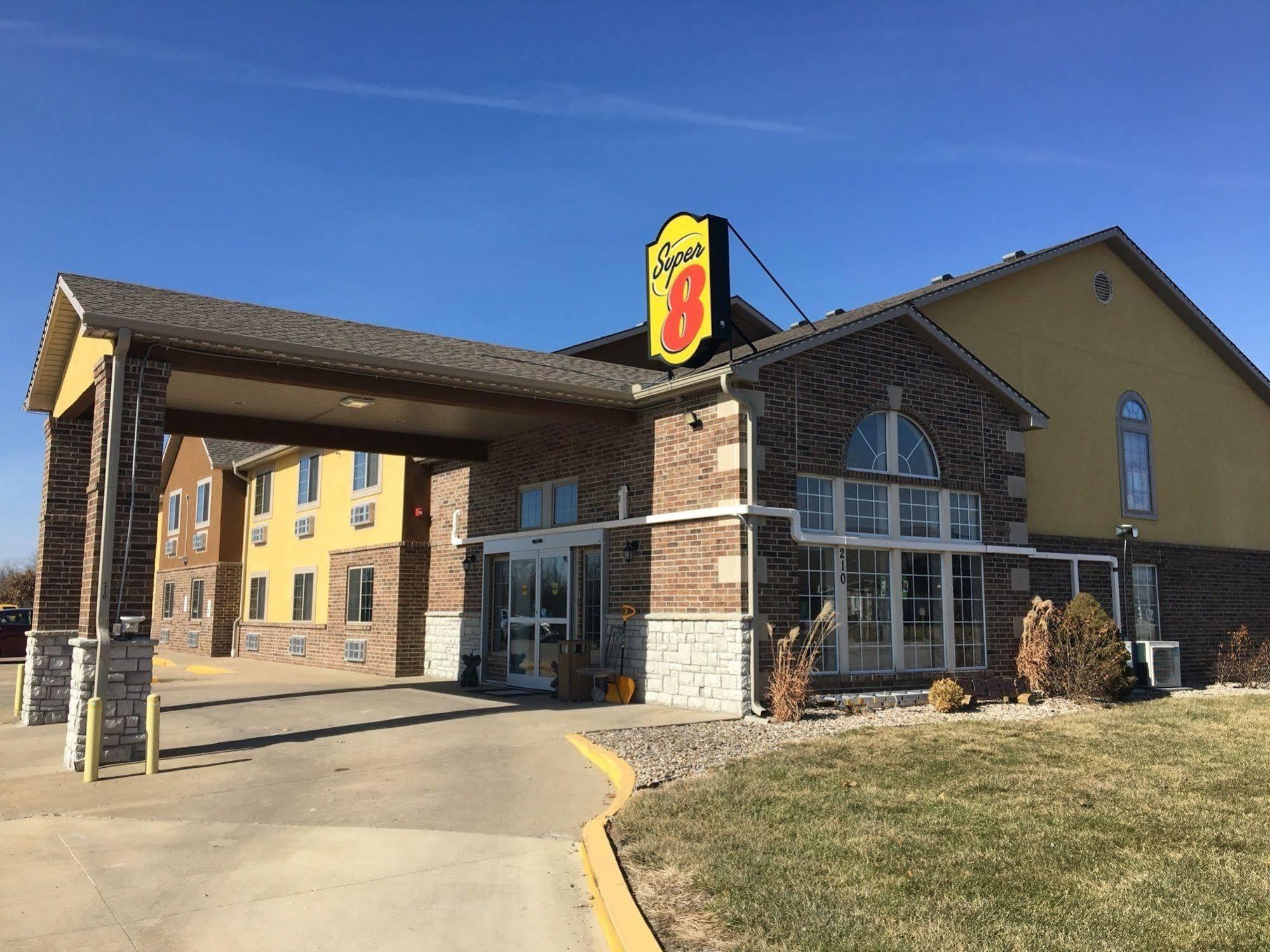 Surestay Plus Hotel By Best Western Kearney Dış mekan fotoğraf