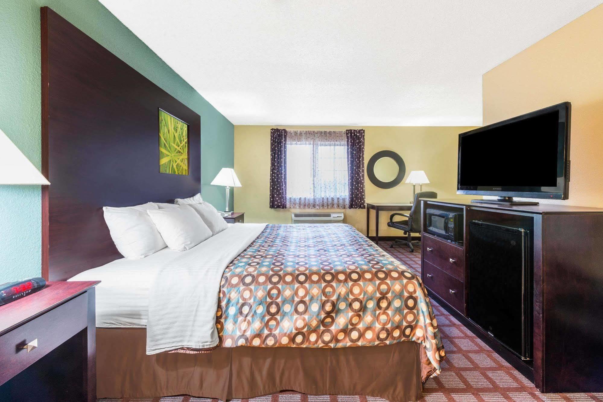 Surestay Plus Hotel By Best Western Kearney Dış mekan fotoğraf